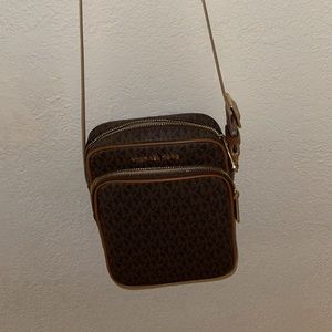 Michael Kors Crossbody Bag!